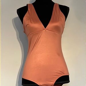 Bodysuit with cute back straps